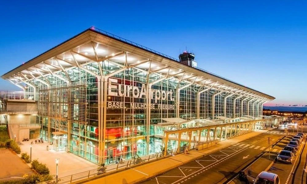 Ελβετία: Απειλή για βόμβα στο αεροδρόμιο της Βασιλείας
